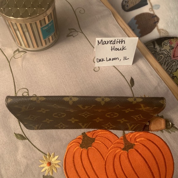 SOLD Louis Vuitton Large Bucket Pouch SOLD - Picture 8 of 8